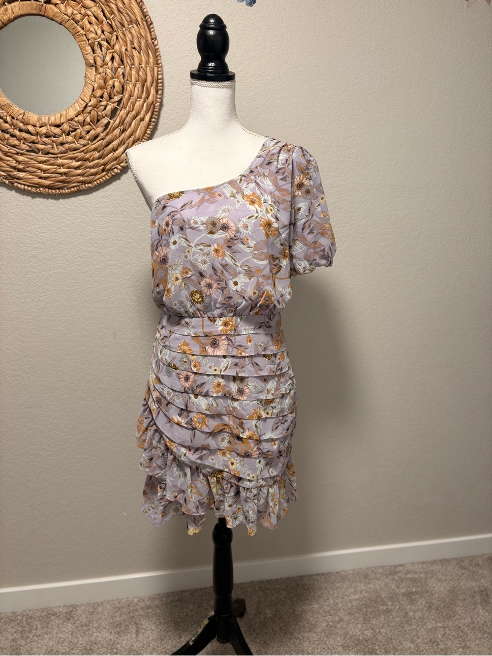 ASTR Floral one shoulder dress